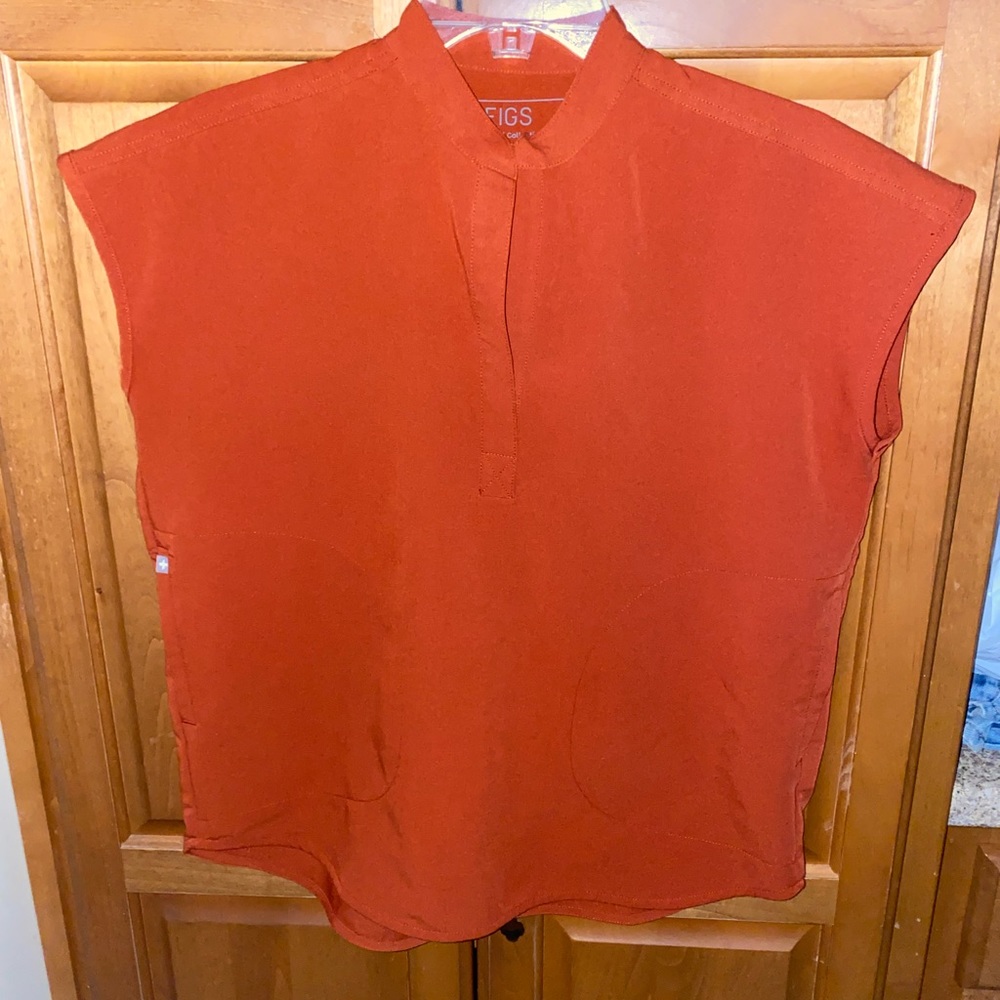 Figs Rafaela Auburn Scrub Top